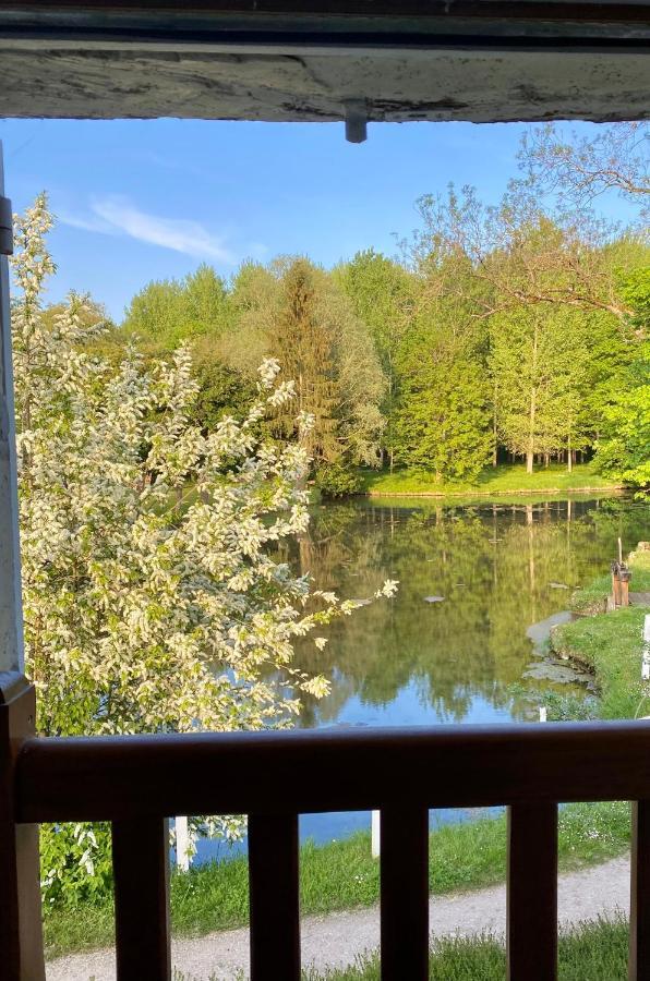 Le Moulin De Pasnel Bed & Breakfast Monteaux ภายนอก รูปภาพ